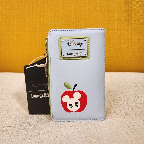 Loungefly Disney Mickey Mouse & Friends Apple Picking Tree Autumn Flap Wallet - Picture 5 of 12